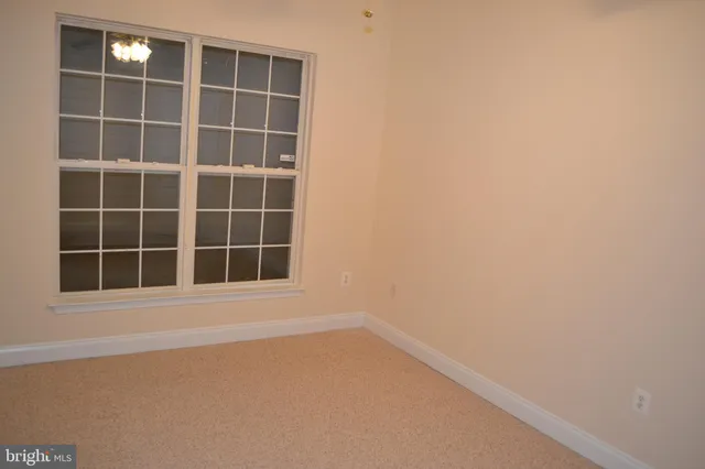 $589,000 | 16456 Kenneweg Court, Woodbridge, VA 22191