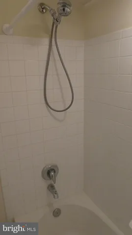 $589,000 | 16456 Kenneweg Court, Woodbridge, VA 22191