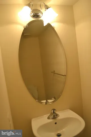 $589,000 | 16456 Kenneweg Court, Woodbridge, VA 22191