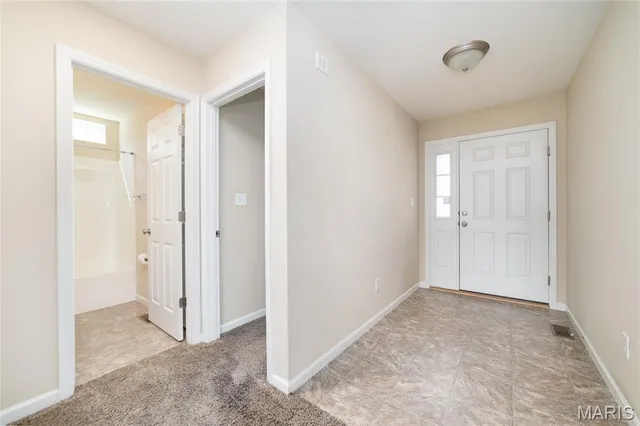 $309,900 | 104 Dornoch Drive, St. Charles, MO 63301