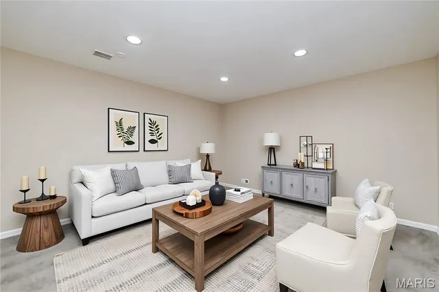 $309,900 | 104 Dornoch Drive, St. Charles, MO 63301