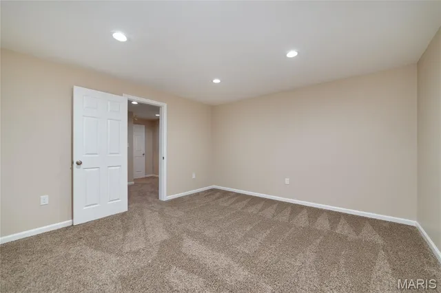 $309,900 | 104 Dornoch Drive, St. Charles, MO 63301