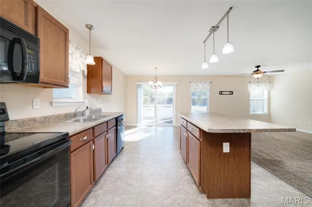 $309,900 | 104 Dornoch Drive, St. Charles, MO 63301