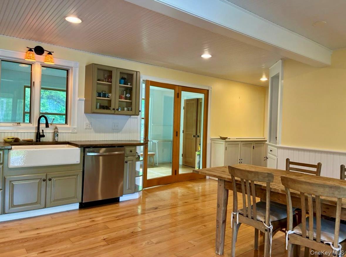 96 Bruceville Road High Falls, NY 12440 - Photo 8 of 21 a kitchen with stainless steel appliances granite countertop a kitchen island a stove and a sink