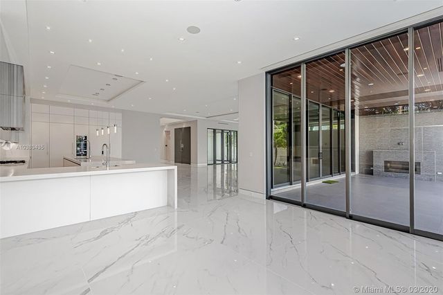 $7,860,000 | 180 Golden Beach Drive, Golden Beach, FL 33160