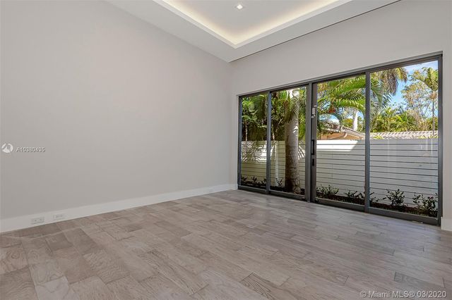 $7,860,000 | 180 Golden Beach Drive, Golden Beach, FL 33160