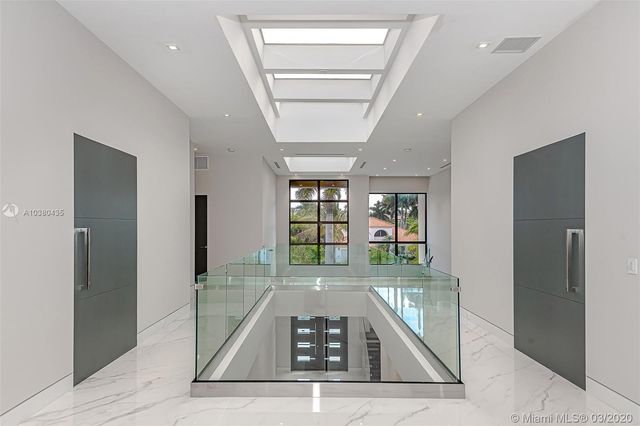 $7,860,000 | 180 Golden Beach Drive, Golden Beach, FL 33160