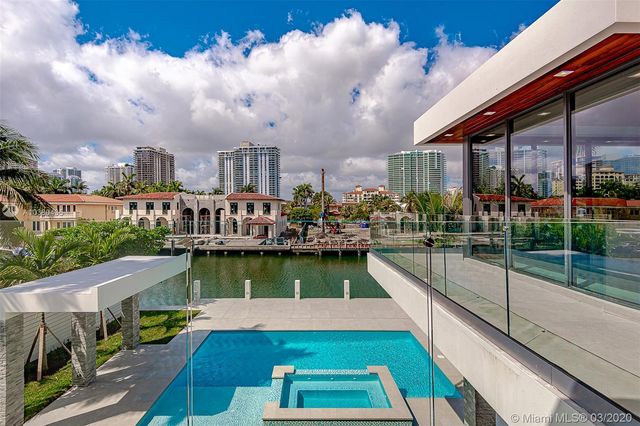 $7,860,000 | 180 Golden Beach Drive, Golden Beach, FL 33160