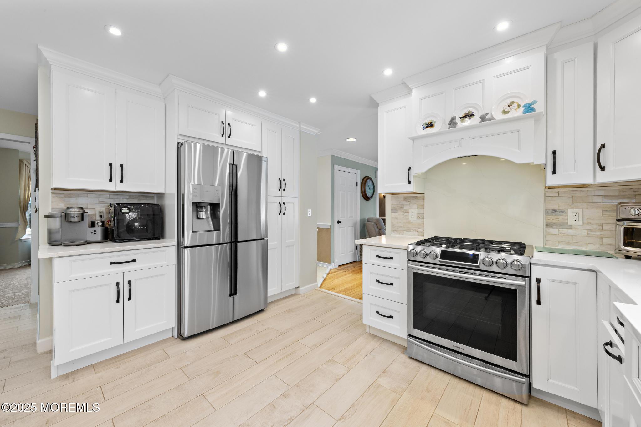 9 Vail Drive Matawan, NJ 07747 - Photo 23 of 51 9 Vail Dr (23)