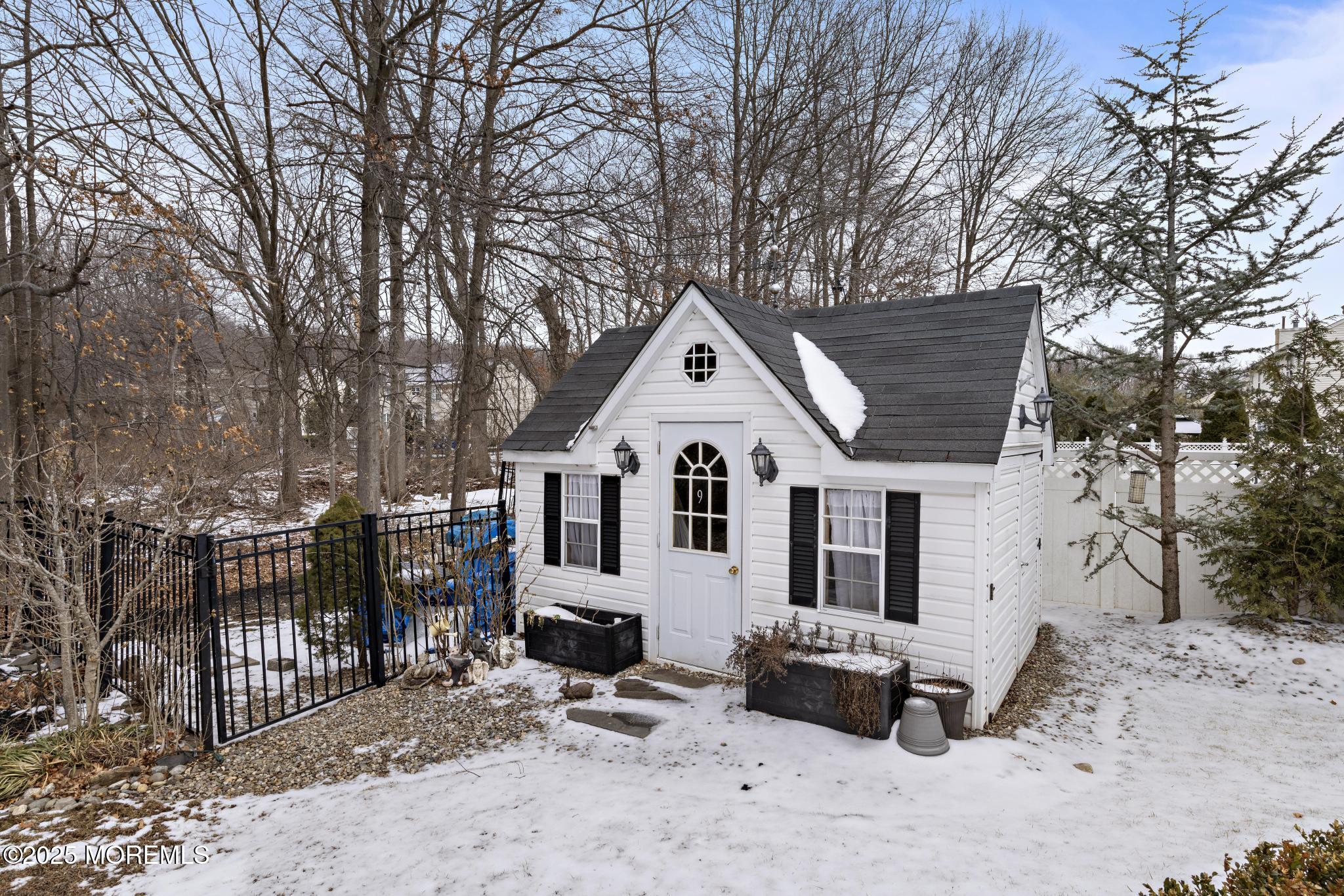 9 Vail Drive Matawan, NJ 07747 - Photo 45 of 51 9 Vail Dr (54)