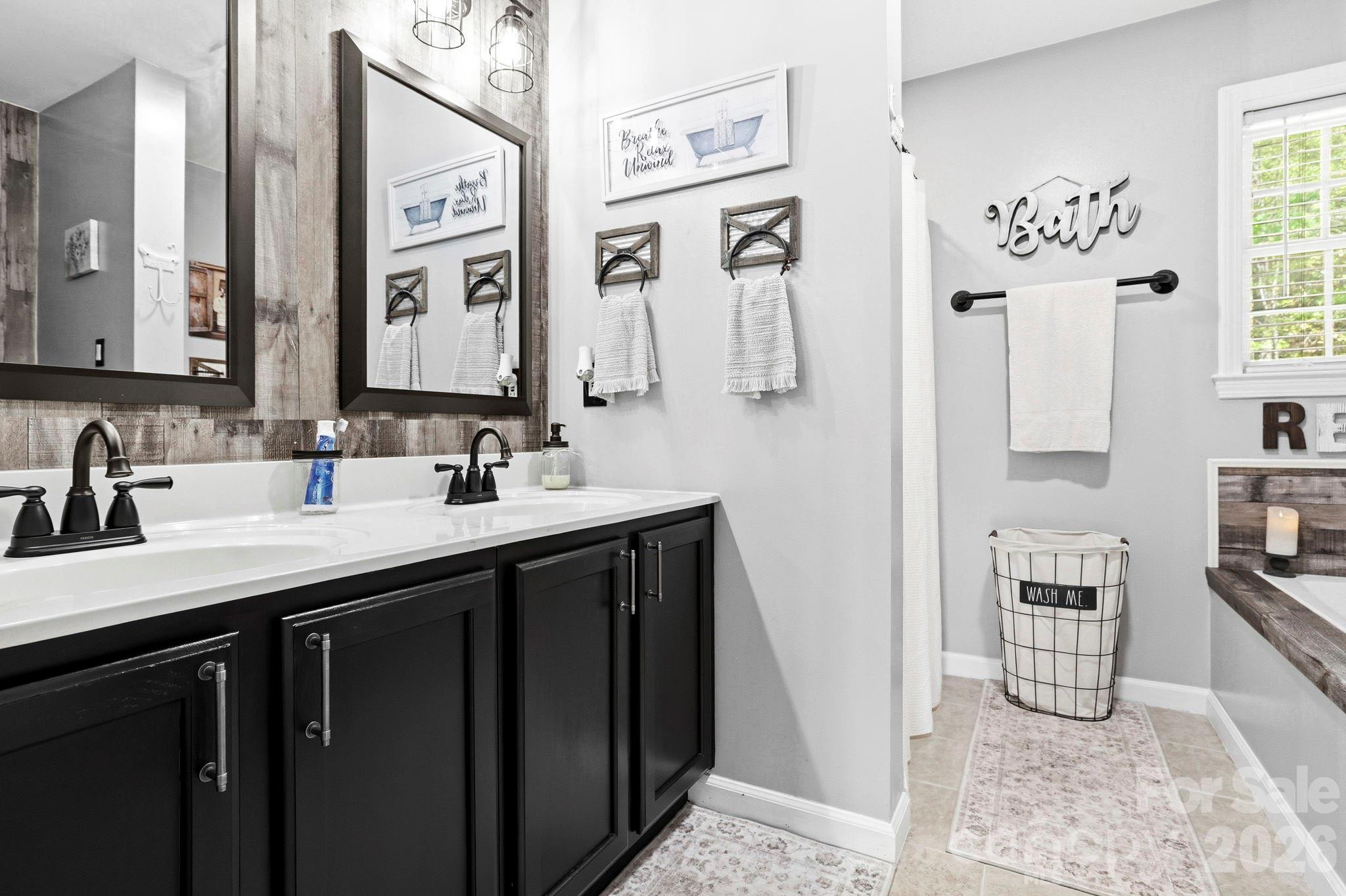 10 Country Road Hendersonville, NC 28791 - Photo 20 of 48