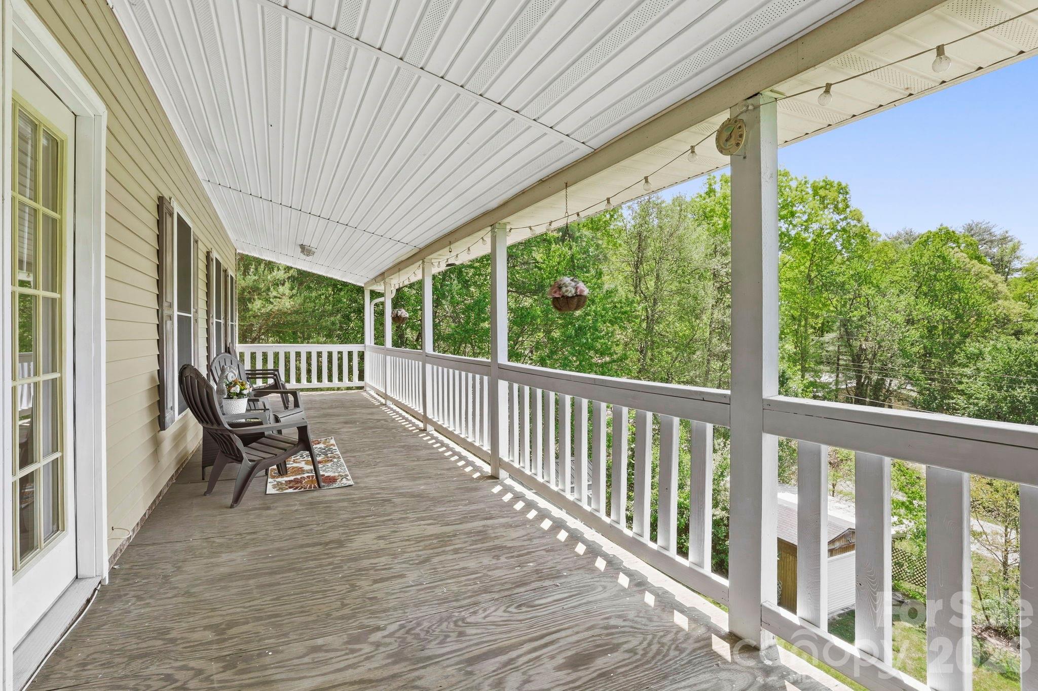 10 Country Road Hendersonville, NC 28791 - Photo 32 of 48