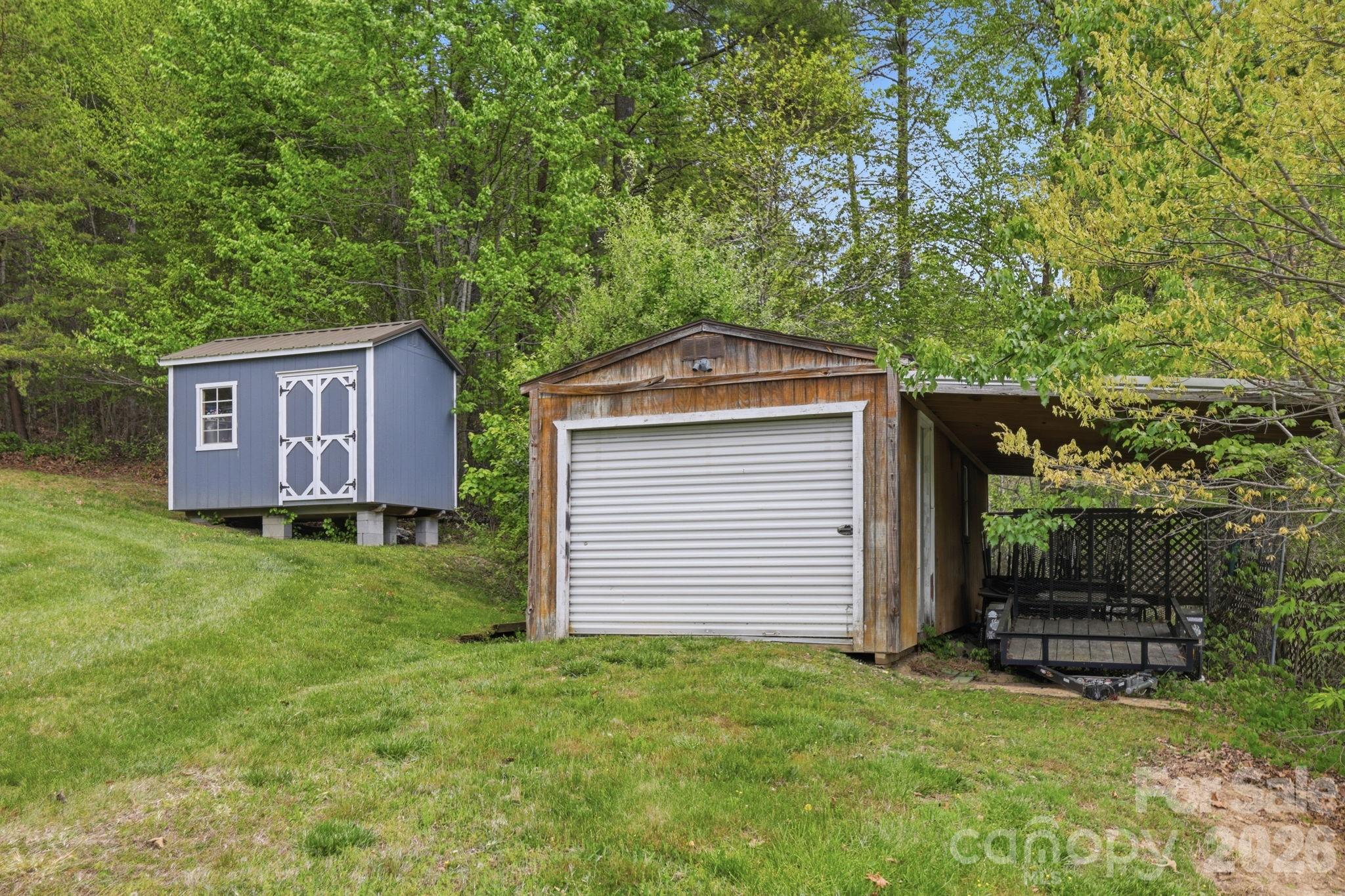 10 Country Road Hendersonville, NC 28791 - Photo 40 of 48