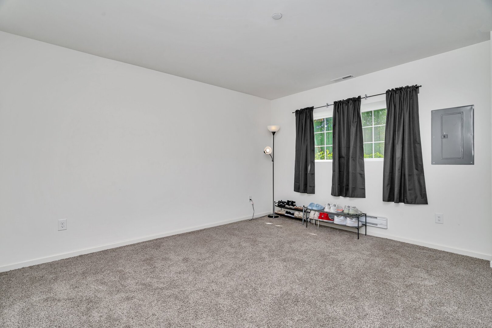 3741 Bailey Road Yorkville, IL 60560 - Photo 26 of 32 an empty room with natural light