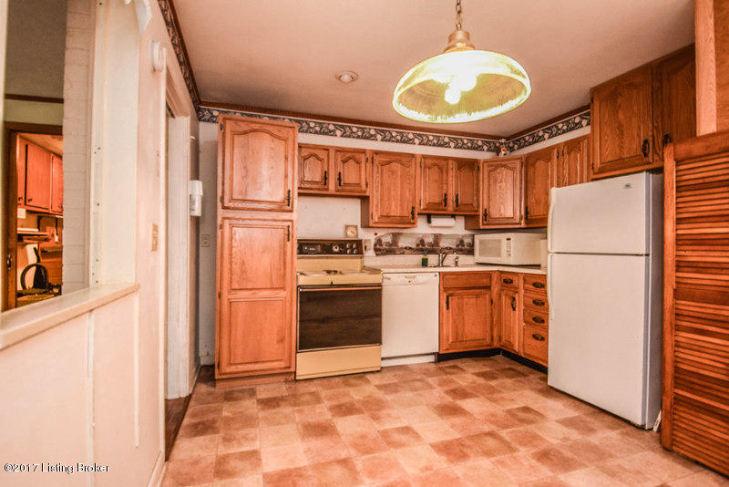 9806 Rowntree Road Jeffersontown, KY 40299 - Photo 10 of 25 Eat In Kitchen