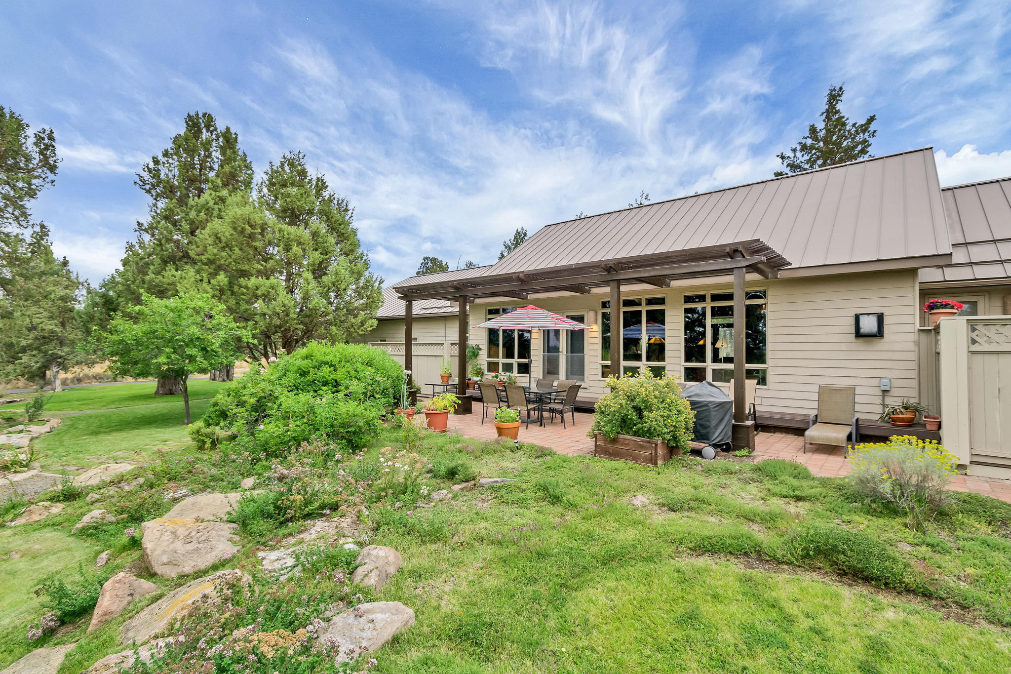 65764 Tweed Road Bend, OR 97703 - Photo 11 of 54 DSC08825