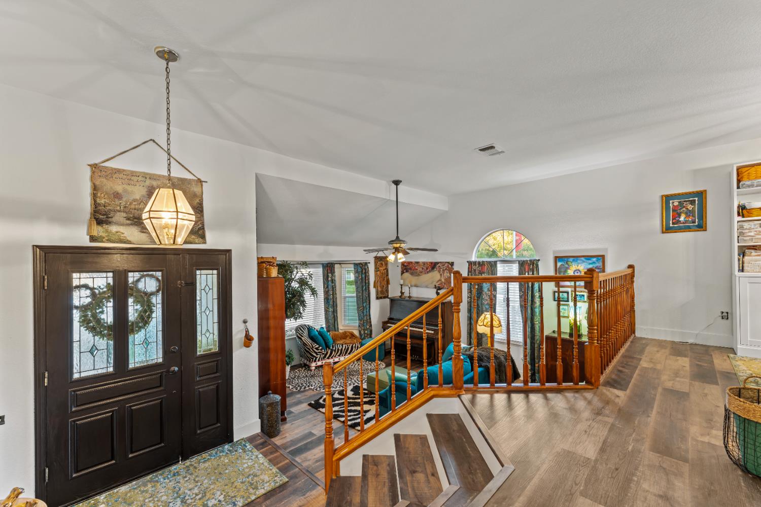 8136 Chimango Way Antelope, CA 95843 - Photo 3 of 41