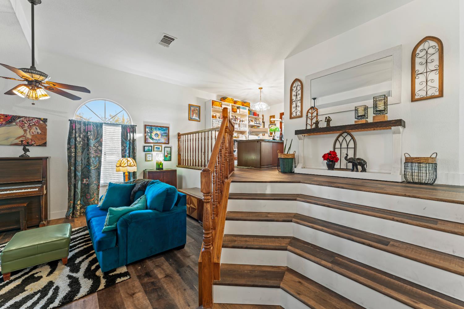 8136 Chimango Way Antelope, CA 95843 - Photo 7 of 41