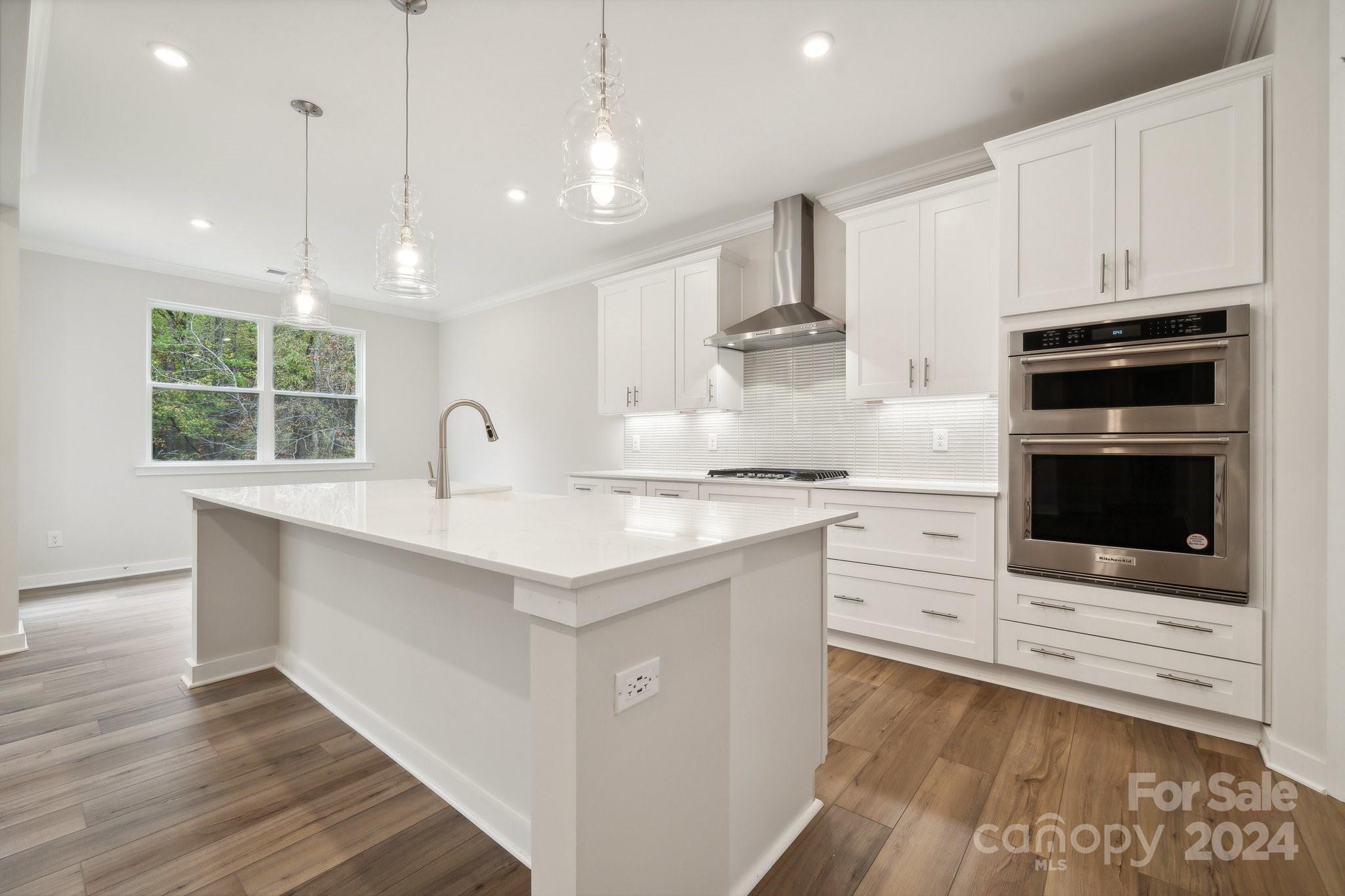 10300 Idlewild Road, Unit 7 Matthews, NC 28105 - Photo 4 of 32 Gallery Image 4