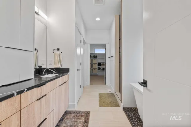 $590,000 | 429 Meadowview Lane North, Twin Falls, ID 83301