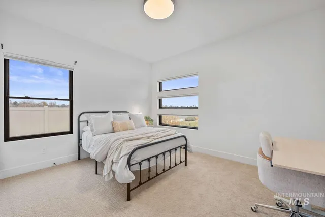 $590,000 | 429 Meadowview Lane North, Twin Falls, ID 83301