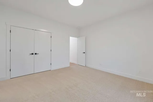 $590,000 | 429 Meadowview Lane North, Twin Falls, ID 83301