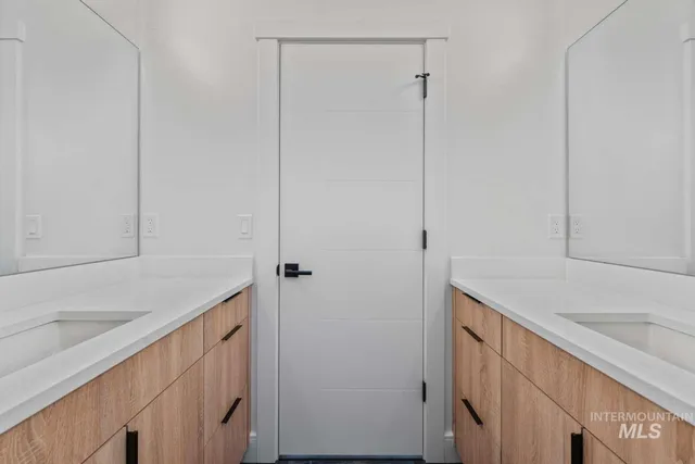 $590,000 | 429 Meadowview Lane North, Twin Falls, ID 83301