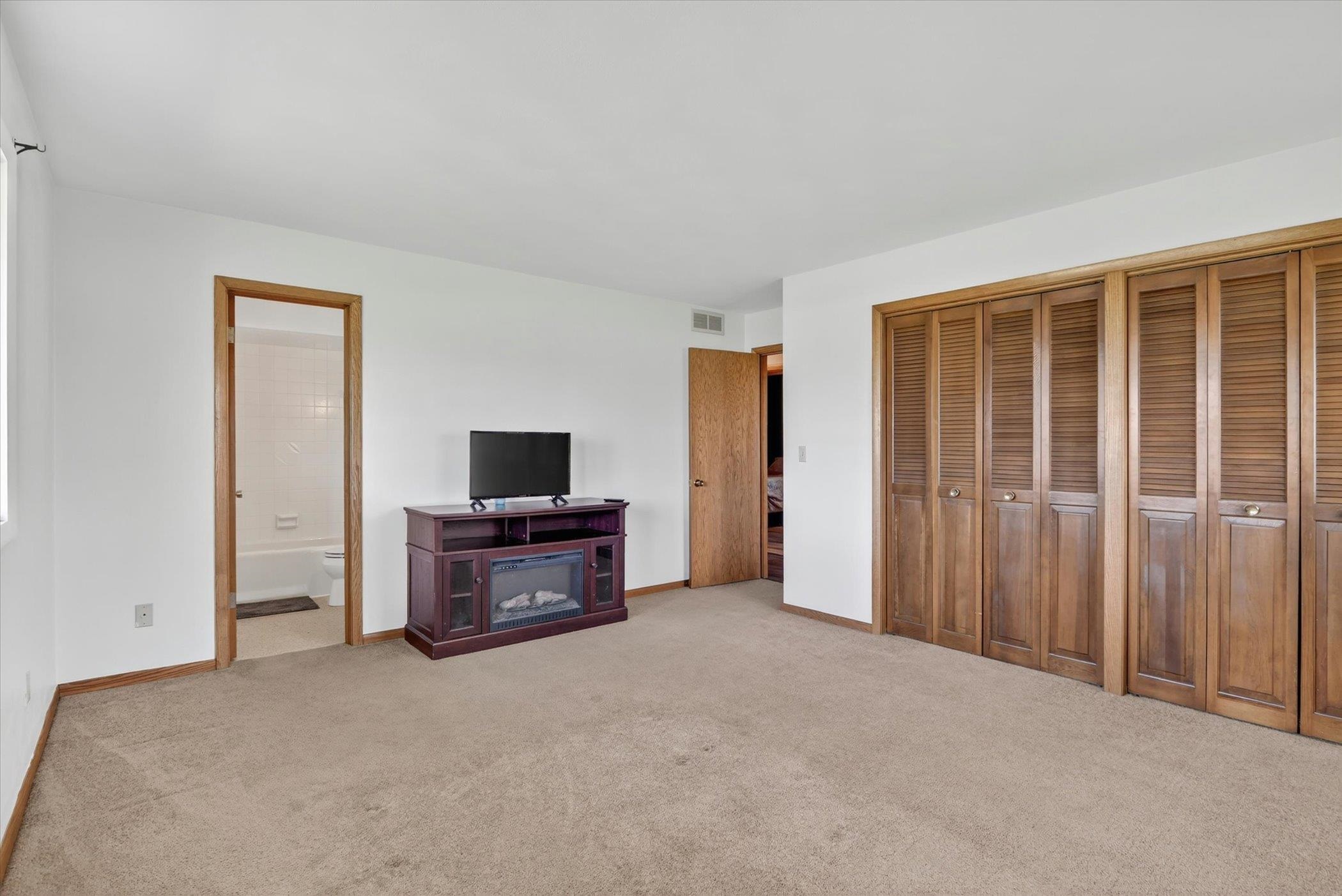 5138 East County Road South Beloit, WI 53511 - Photo 28 of 73