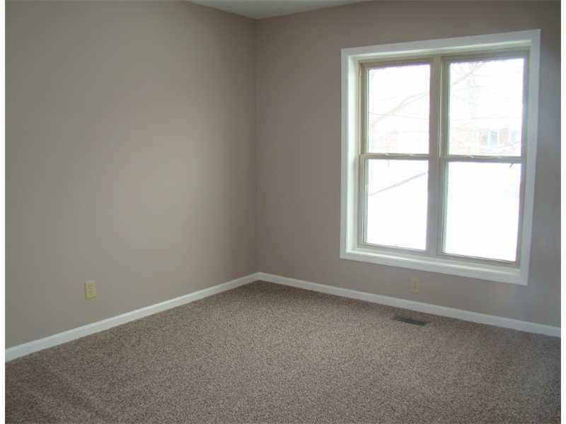 312 Raintree Drive Danville, IN 46122 - Photo 12 of 17 Gallery Image 12