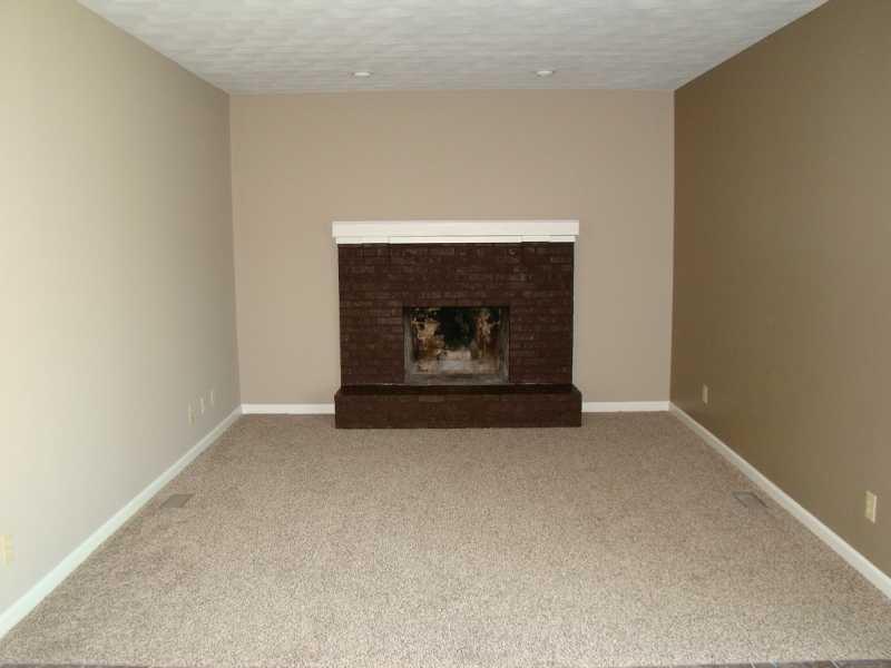 312 Raintree Drive Danville, IN 46122 - Photo 4 of 17 Gallery Image 4