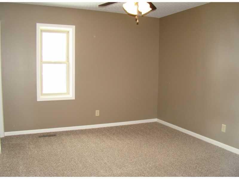 312 Raintree Drive Danville, IN 46122 - Photo 10 of 17 Gallery Image 10