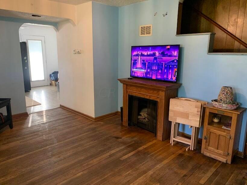 69 Marilla Road Columbus, OH 43207 - Photo 11 of 29 Front Room c