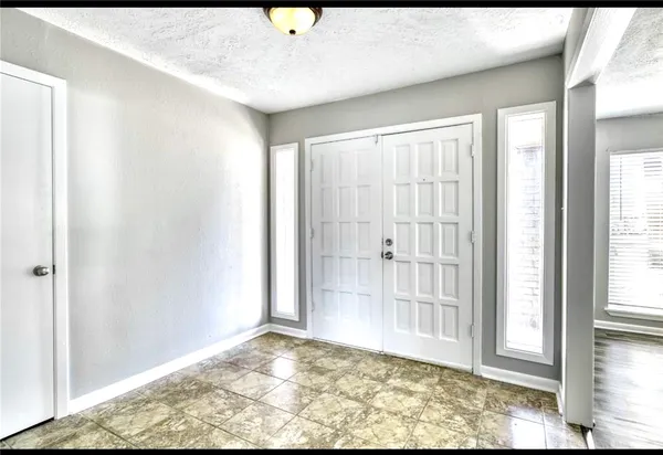 $2,400 | 1115 Merry Oaks Drive, College Station, TX 77840