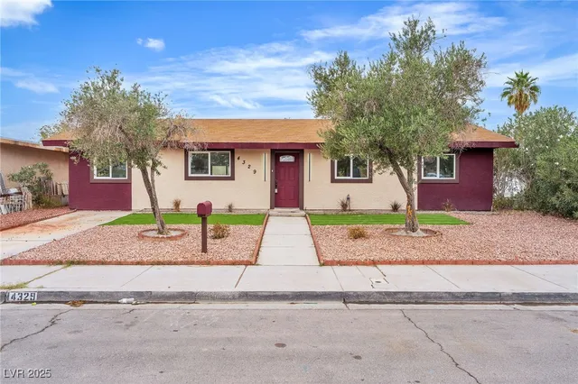 $379,999 | 4329 Studio Street, Las Vegas, NV 89115