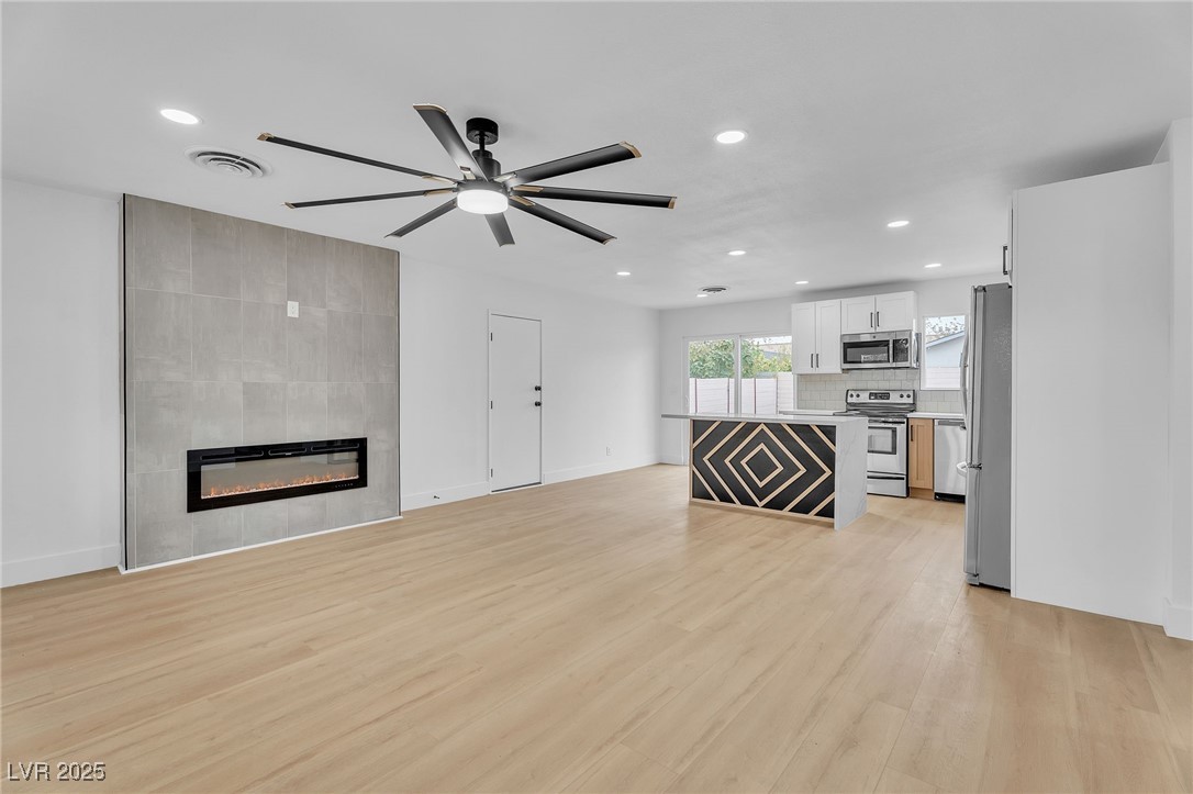 4329 Studio Street Las Vegas, NV 89115 - Photo 7 of 33