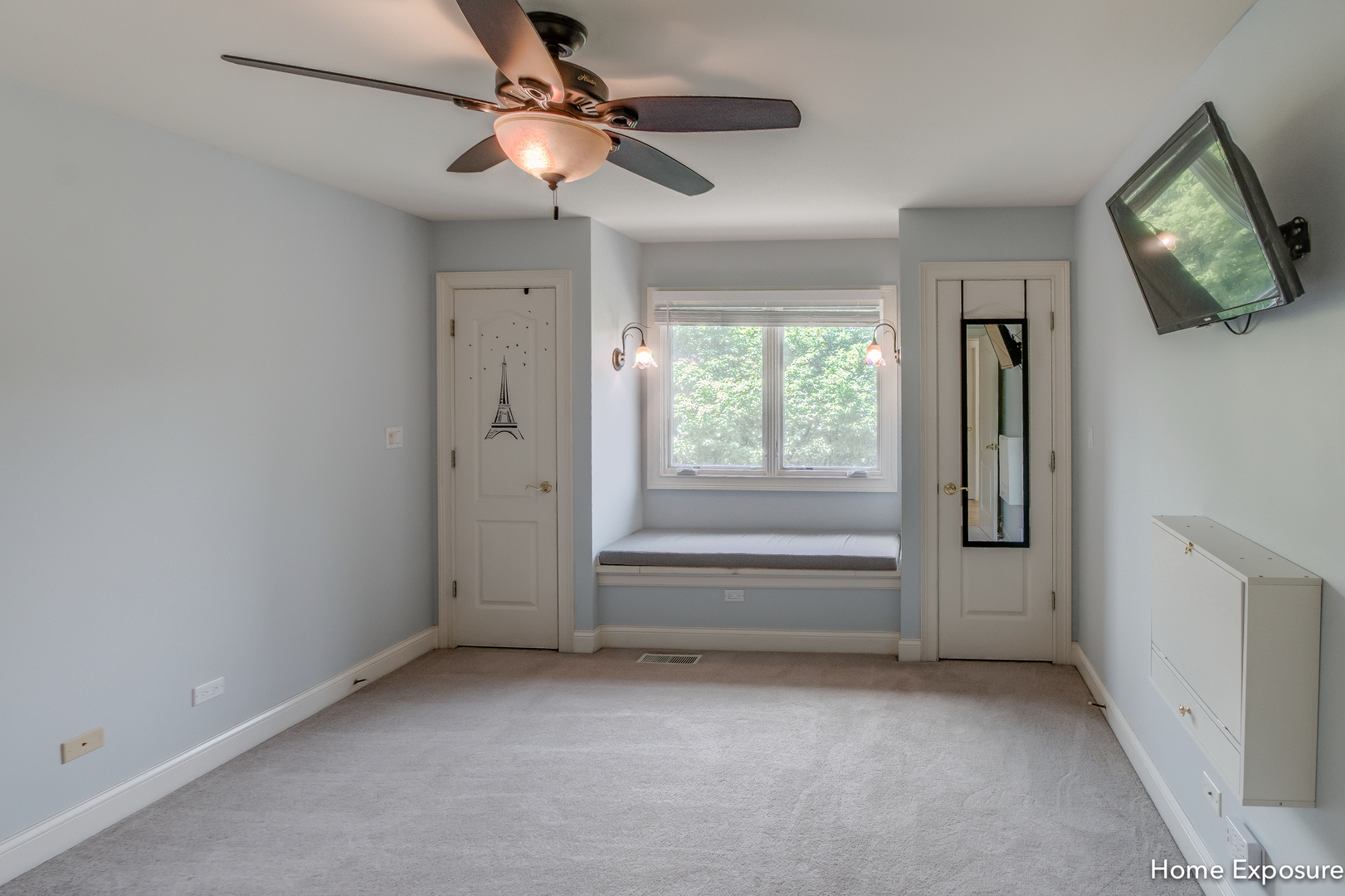 2552 Sutton Lane Aurora, IL 60502 - Photo 23 of 57 wooden floor in an empty room with a window