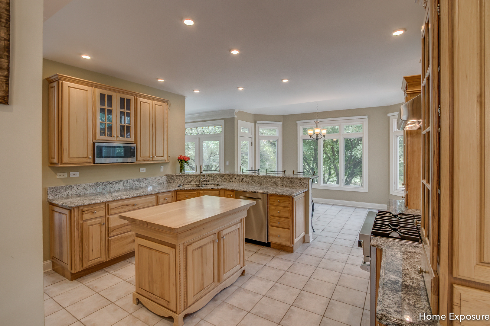 2552 Sutton Lane Aurora, IL 60502 - Photo 10 of 57