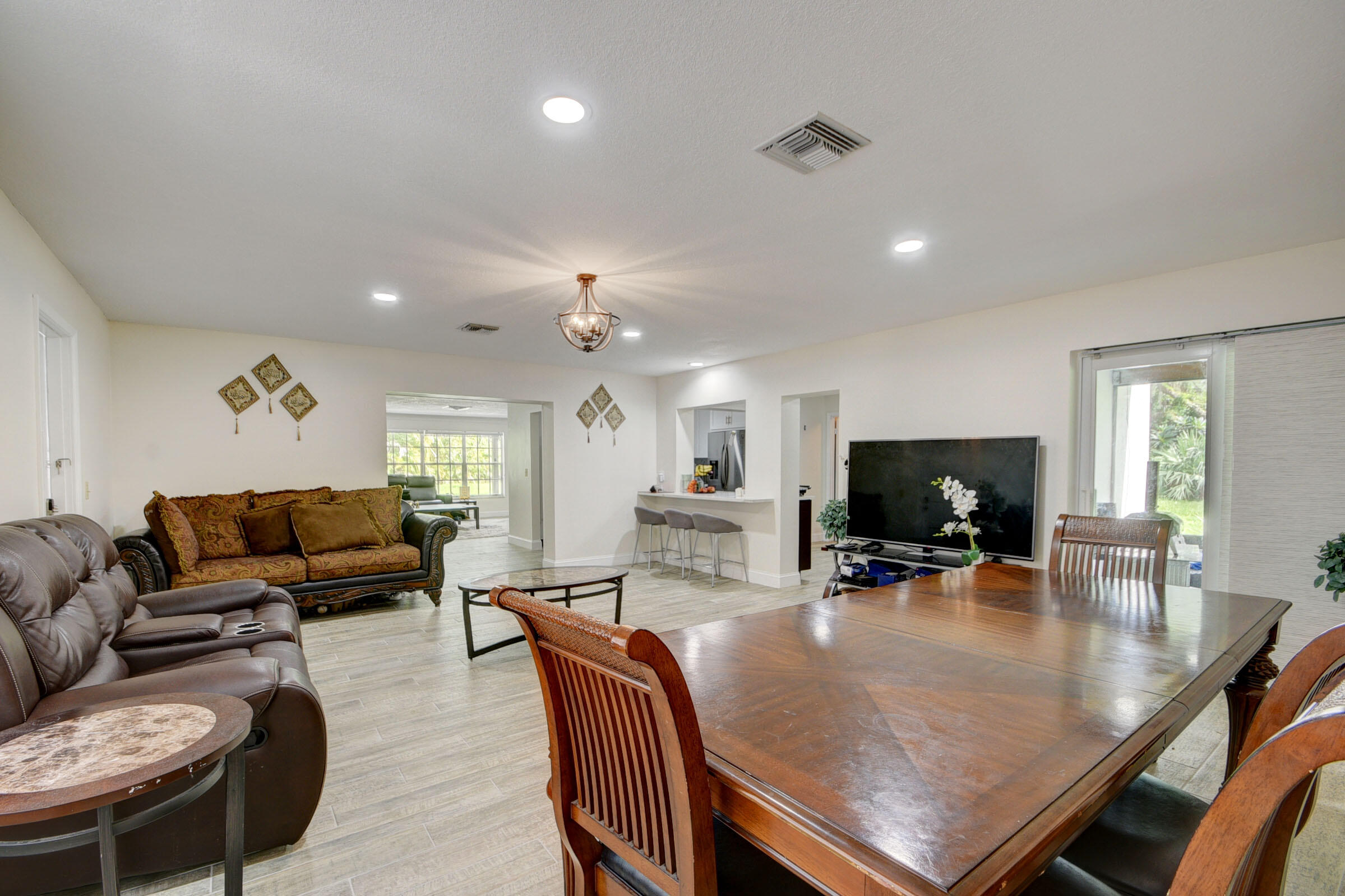 1321 Ranchette Road Greenacres, FL 33415 - Photo 17 of 56 17_house (17)