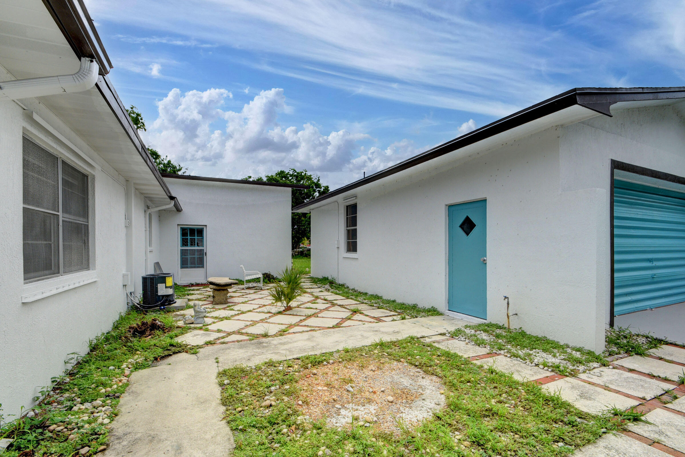 1321 Ranchette Road Greenacres, FL 33415 - Photo 41 of 56 41_house (41)