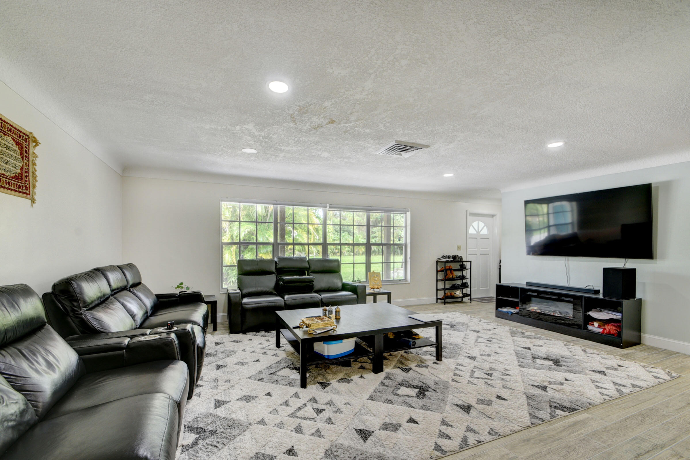 1321 Ranchette Road Greenacres, FL 33415 - Photo 8 of 56 08_house (8)