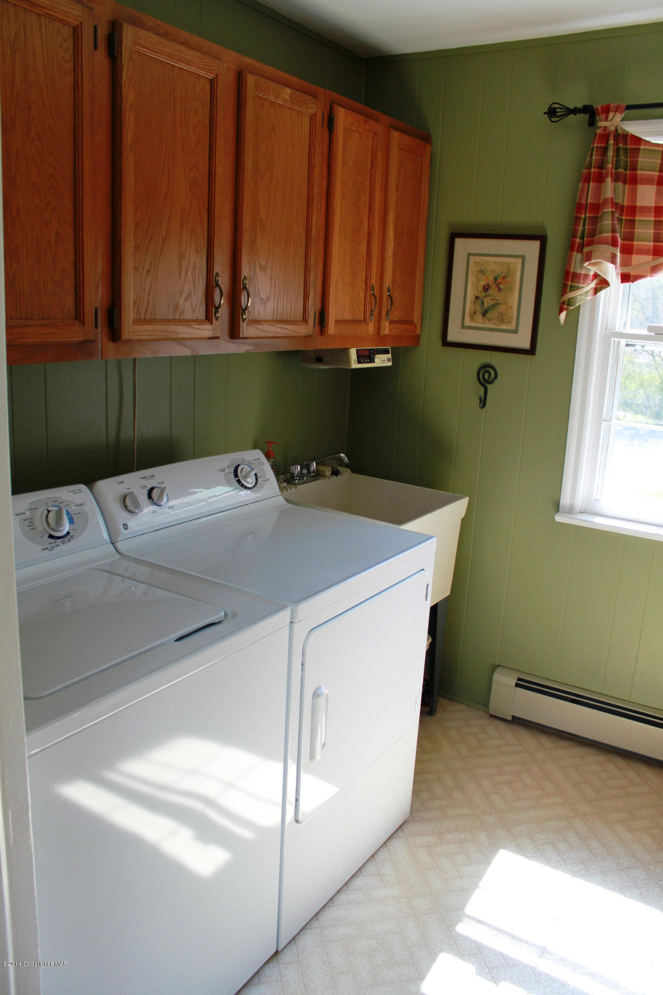 317 Albert Road Stroudsburg, PA 18360 - Photo 11 of 34 Laundry Room 2