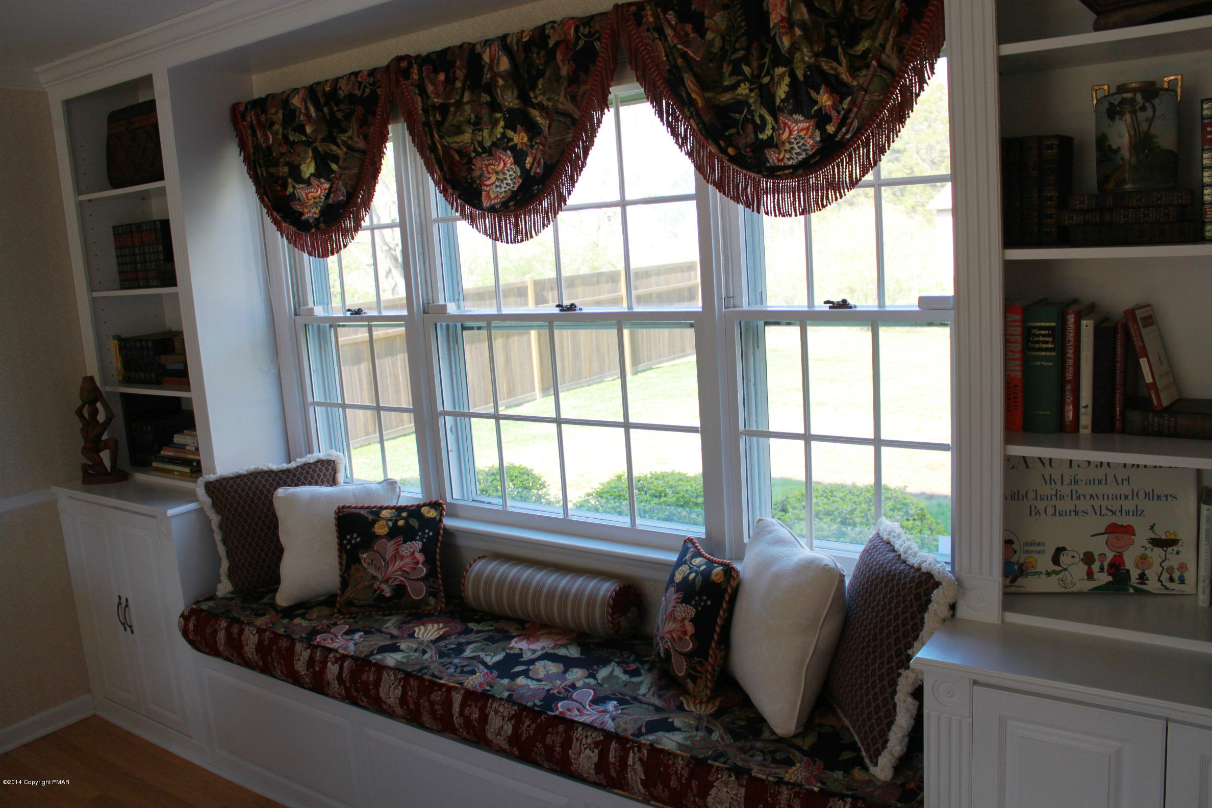 317 Albert Road Stroudsburg, PA 18360 - Photo 18 of 34 Window Seat