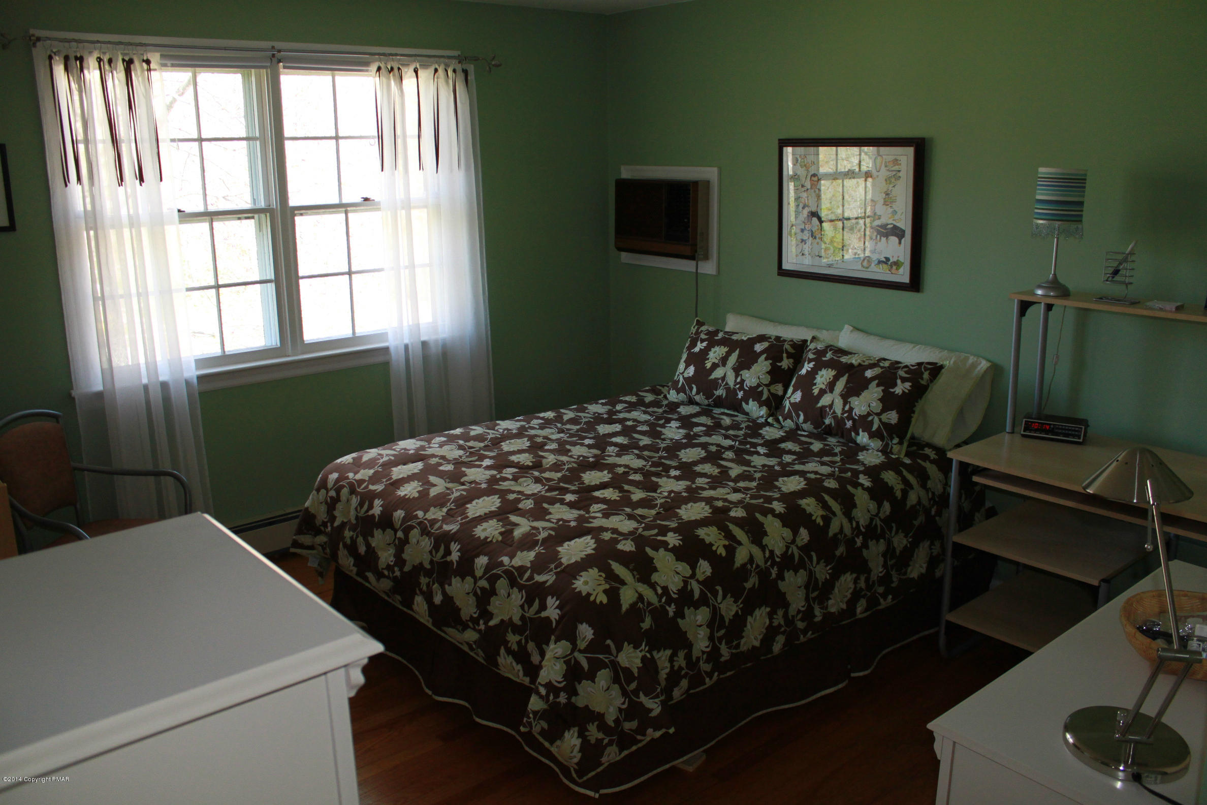 317 Albert Road Stroudsburg, PA 18360 - Photo 27 of 34 Bedroom 3