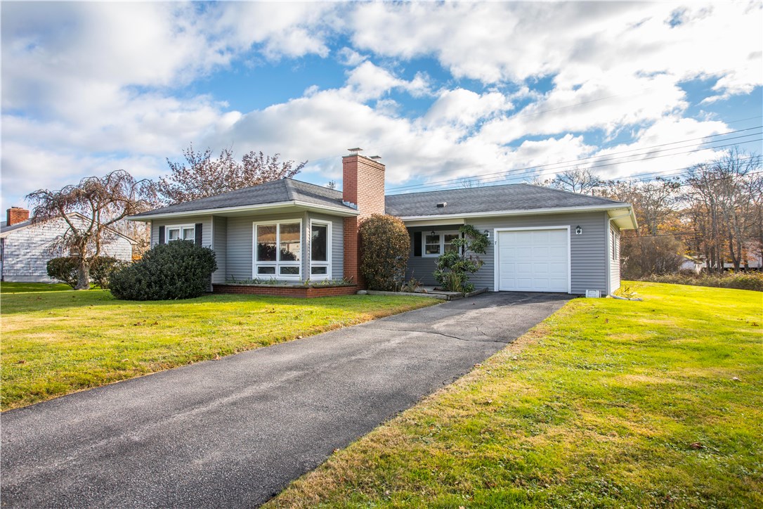 7 Long Meadow Road Portsmouth, RI 02871 - Photo 1 of 19 Gallery Image 1