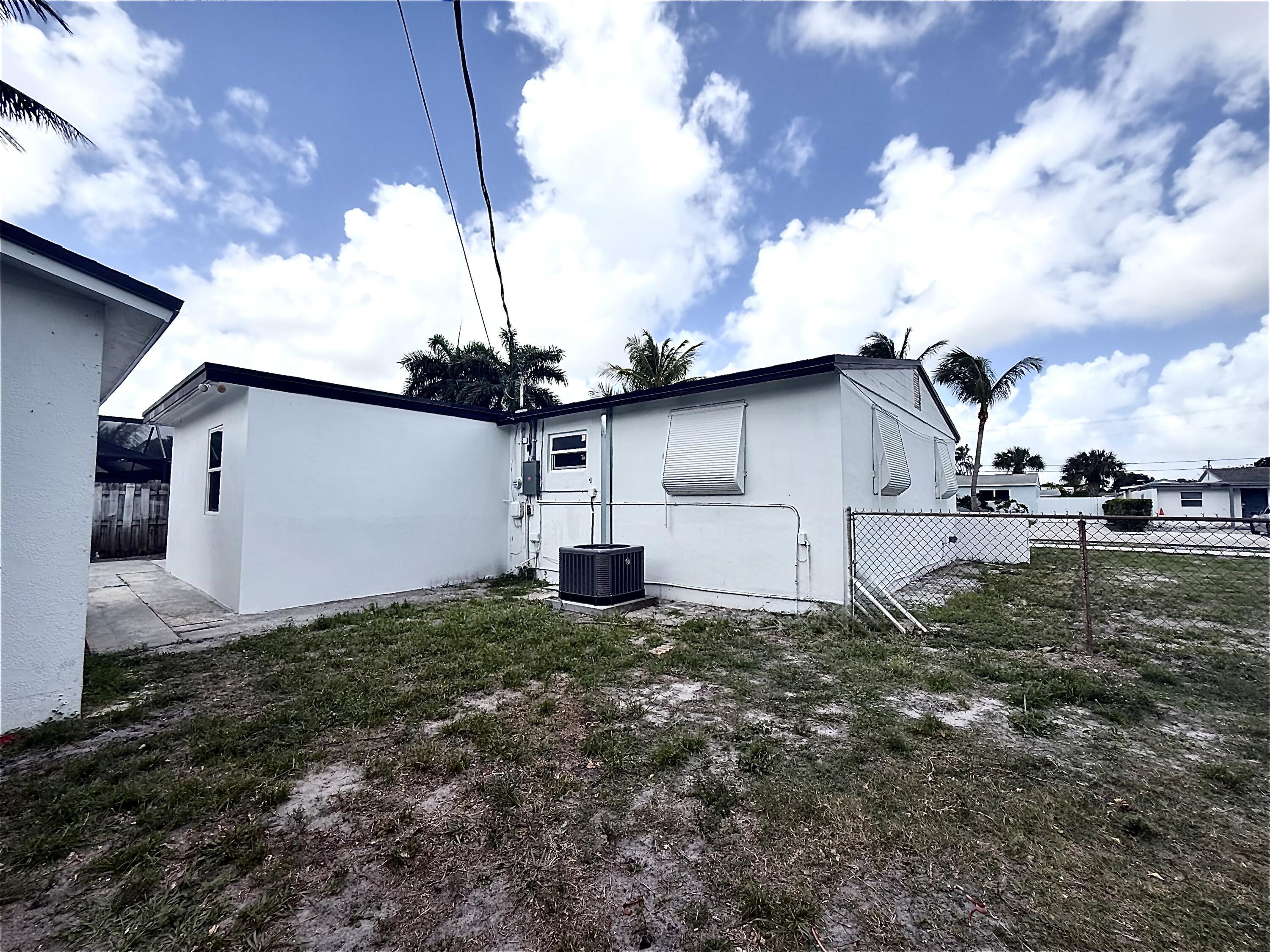 2018 Whitney Road West Palm Beach, FL 33409 - Photo 11 of 11 IMG_7909