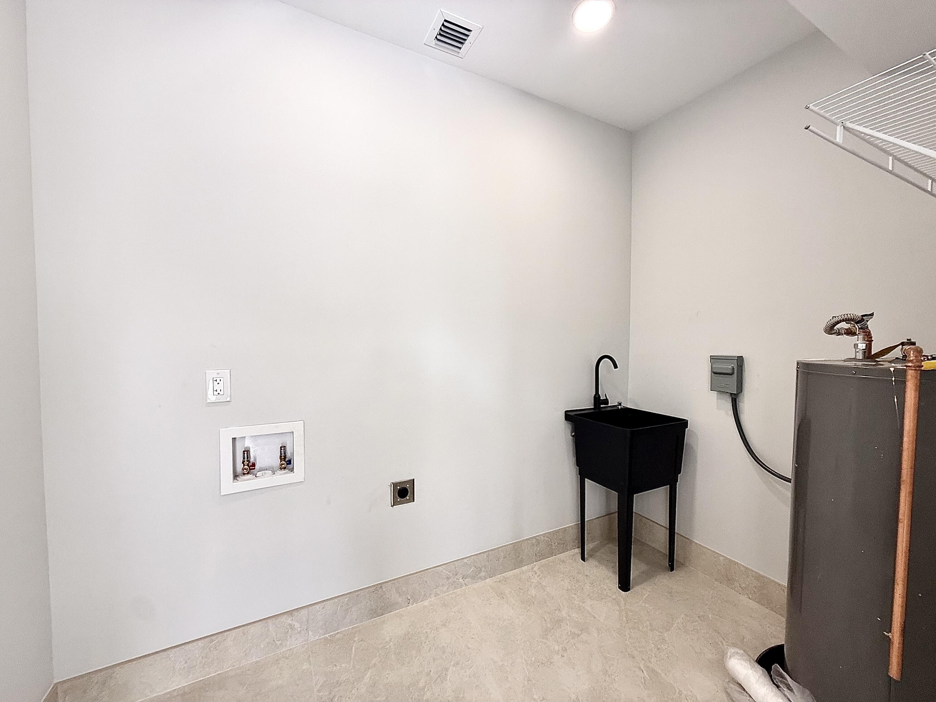 2018 Whitney Road West Palm Beach, FL 33409 - Photo 9 of 11 a view of a workspace