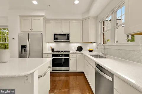 $925,000 | 626 Regent Place Northeast, Washington, DC 20017