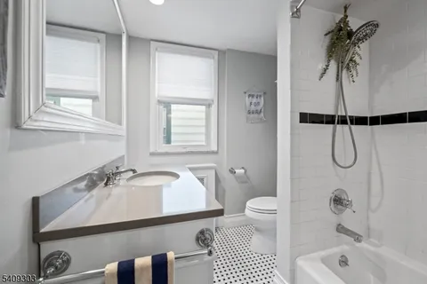 $2,274,900 | 281 Forest Avenue, Glen Ridge, NJ 07028