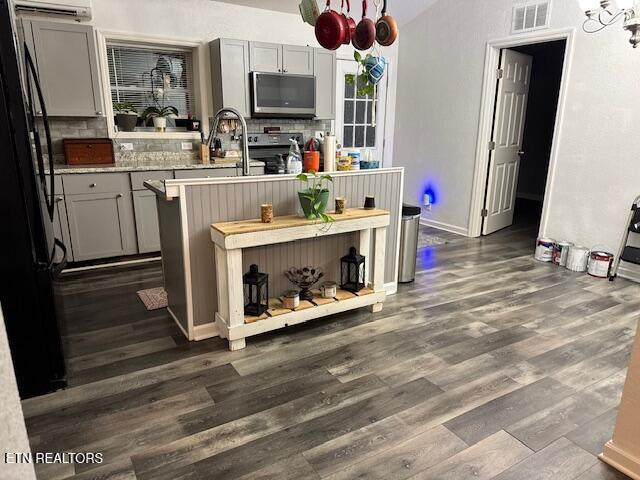 311 Bussell Ferry Road Lenoir City, TN 37771 - Photo 3 of 14 Kitchen Bussell