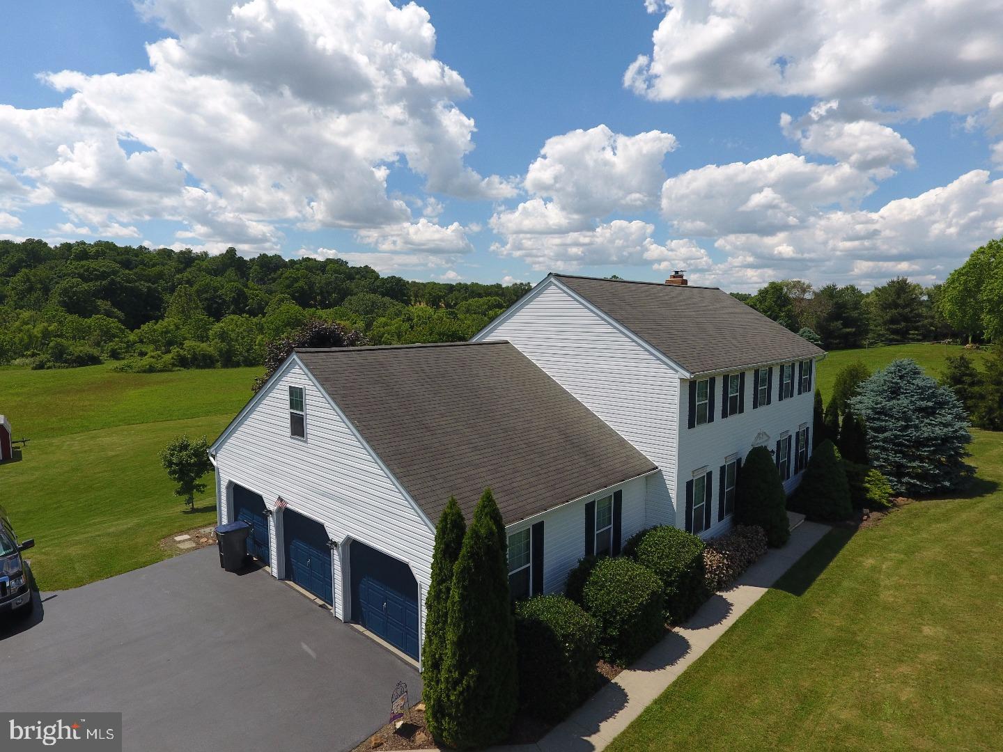 131 Duck Farm Road Oxford, PA 19363 - Photo 2 of 22 Exterior Side